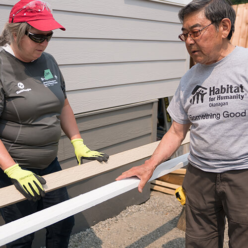 Inspecting house siding